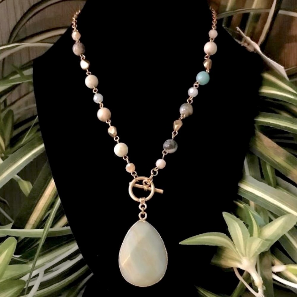 Gold-Tone & Natural Stone Bead Pendant Necklace